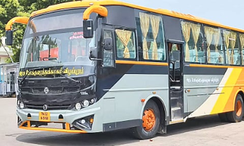 ஆம்னி பஸ்களுக்கு இணையாக புதிய வண்ணத்தில் வலம்வர காத்திருக்கும் அரசு பஸ்கள்