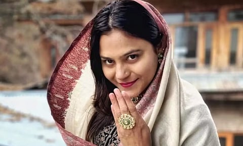 பாகிஸ்தான் உளவாளி யூடியூபருக்கு சிவப்பு கம்பளம்.. சர்ச்சையில் சிக்கிய கேரள அரசு - அமைச்சர் விளக்கம்!