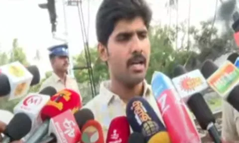 சரக்கு ரெயிலில் தீ விபத்து - எடுக்கப்பட்டு வரும் நடவடிக்கைகள் குறித்து மாவட்ட ஆட்சியர் விளக்கம்