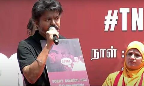 RSS-ன் கைப்பாவையாக செயல்படும் CBI - பா.ஜ.க.வை கடுமையாக விமர்சித்த விஜய்