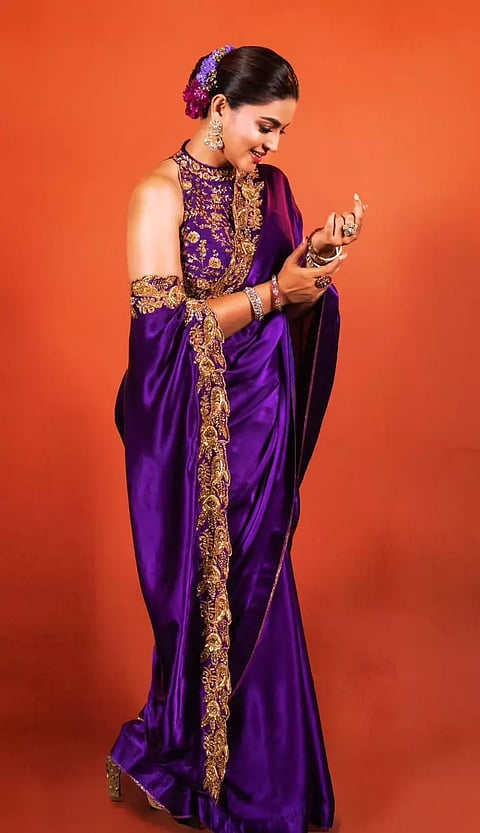 'புன்னகை அரசி' சினேகாவின் லேட்டஸ்ட் க்ளிக்ஸ்