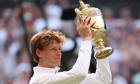 விம்பிள்டன் டென்னிஸ்: அல்காரசை வீழ்த்தி முதல் முறை சாம்பியன் பட்டம் வென்றார் சின்னர்