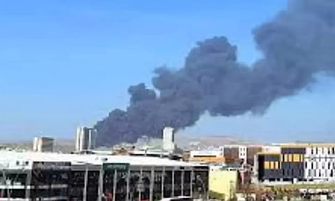 துருக்கியில் சோகம்: அடுக்குமாடி குடியிருப்பில் ஏற்பட்ட தீவிபத்தில் 3 பேர் பலி