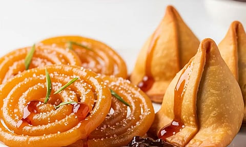 ஆபத்தான உணவு பட்டியல்... சமோசா, ஜிலேபி சாப்பிடுபவர்களுக்கு அதிர்ச்சி தகவல்