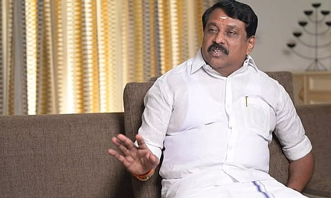 கருப்பு- வெள்ளை புகைப்படங்களால் முதலமைச்சர் வரலாற்றை அழிக்க நினைப்பது வேடிக்கையாக உள்ளது- நயினார் நாகேந்திரன்