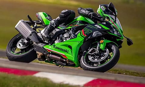 எஞ்சின் குறைபாடு காரணமாக நிஞ்ஜா பைக்கை திரும்ப பெறும் கவாசகி