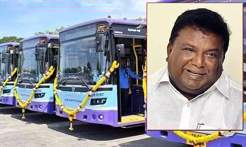 EPS ஆட்சியில் ஓடிய சுந்தரா டிராவல்ஸ் பேருந்துகளுக்கு பதிலாக, தற்போது புதிய பேருந்துகள் இயக்கம்: அமைச்சர் சிவசங்கர்