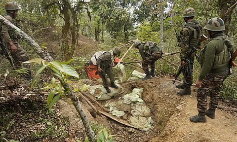 சத்தீஸ்கரில் 6 மாவோயிஸ்ட்டுகள் என்கவுண்டரில் சுட்டுக்கொலை