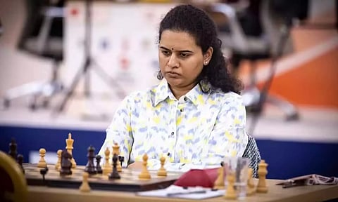 உலக கோப்பை மகளிர் செஸ் காலிறுதி ஆட்டத்தில் இந்திய வீராங்கனை ஹம்பி வெற்றி