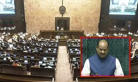 எதிர்க்கட்சிகளின் அமளியால் பாராளுமன்ற மழைக்கால கூட்டத்தொடர் நண்பகல் 12 மணிவரை ஒத்திவைப்பு