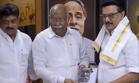 முதலமைச்சர் மு.க.ஸ்டாலின் முன்னிலையில் தி.மு.க.வில் இணைந்தார் அன்வர் ராஜா