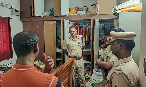 டாக்டர் வீட்டில் 152 பவுன் நகை, ரூ.30 லட்சம் பணம் கொள்ளை - மர்ம நபர்கள் கைவரிசை