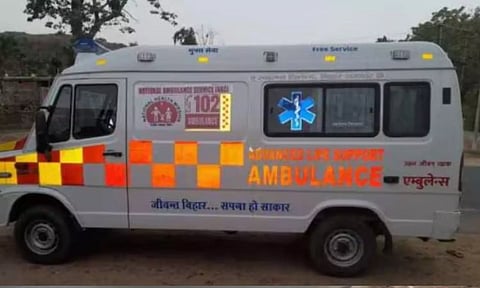 ஊர்க்காவல்படைத் தேர்வில் மயங்கிய பெண்.. ஆம்புலன்ஸில் கூட்டு பாலியல் வன்கொடுமை செய்யப்பட்ட கொடூரம்