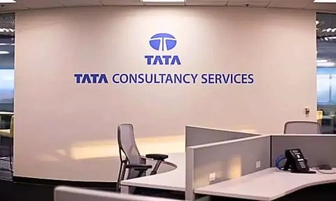 12,000 ஊழியர்களை பணிநீக்கம் செய்வதாக அறிவித்த TCS நிறுவனம்.. காரணம் இதுதான்