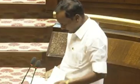 பாராளுமன்ற மேல்சபையில் அ.தி.மு.க. எம்.பி.க்கள் இன்று பதவி ஏற்றனர்