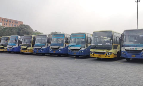 ஆடிப்பெருக்கு, வார இறுதி நாட்கள்: கிளாம்பாக்கத்தில் இருந்து சிறப்பு பஸ்கள் இயக்கம்