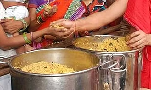 விரதம் இருக்கும் போது பிரசாதம் சாப்பிடலாமா?