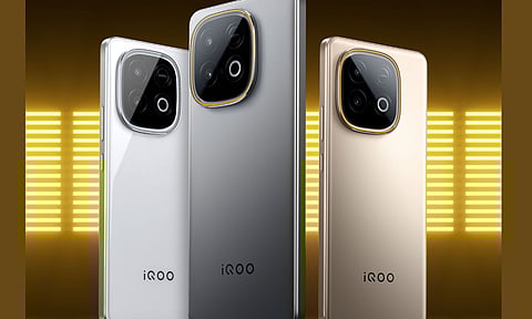 ஸ்மார்ட்போனுடன் ஒரே நாளில் இரு சாதனங்களை களமிறக்கும் ஐகூ