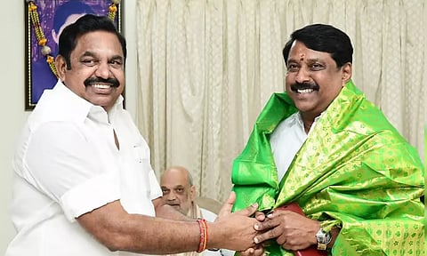 நயினார் நாகேந்திரன் இல்லத்தில் அ.தி.மு.க.- பா.ஜ.க. கூட்டணி ஆலோசனைக் கூட்டம்