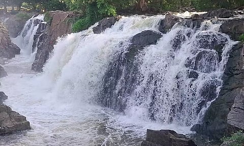 ஒகேனக்கல்லுக்கு நீர்வரத்து அதிகரிப்பு