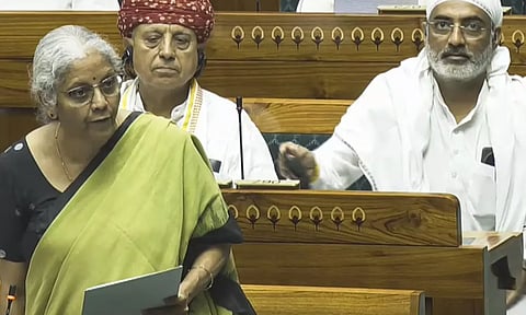 புதிய வருமான வரி மசோதாவை திரும்பப்பெற்ற மத்திய அரசு.. ஏன்?