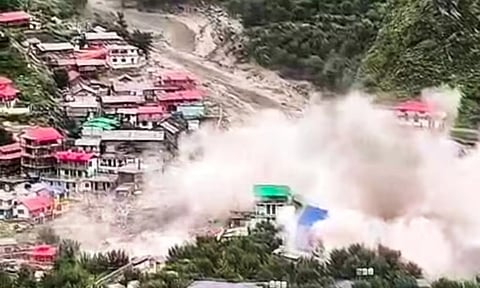 உத்தரகாண்ட் வெள்ளம்: அரசு வழங்கிய ரூ.5000 நிவாரணம் - அவமானகரமானது என புறக்கணித்த மக்கள்