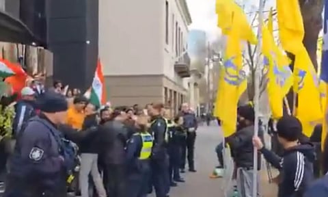 VIDEO: சுதந்திர தினக் கொண்டாட்டத்தில் போராட்டம் நடத்திய காலிஸ்தான் ஆதரவாளர்கள்