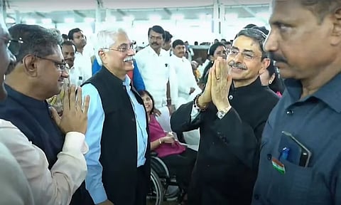 ஆளுநர் ரவி தேநீர் விருந்து: அதிமுக, பாஜக பங்கேற்பு!