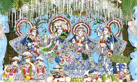 இஸ்கான் கோவிலில் கிருஷ்ண ஜெயந்தி விழா கோலாகல கொண்டாட்டம்- பக்தர்கள் தரிசனம்