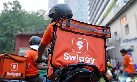 சத்தமில்லாமல் கட்டணத்தை உயர்த்திய Swiggy.. 2 வருடங்களில் 600 சதவீதம் அதிகரிப்பு!