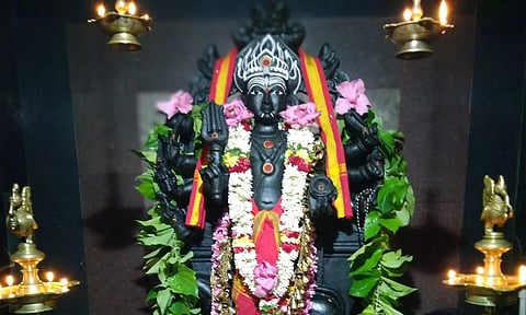 Swarna Akarshana Bhairavar 108 Potri: ஸ்ரீ பைரவர் 108 போற்றி