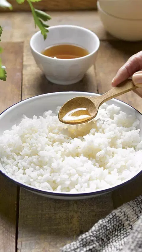 அரிசி சாதமும், தேங்காய் எண்ணெயும்...