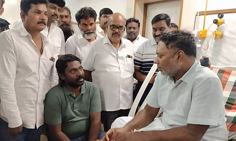 சசிகாந்த் செந்திலை நேரில் சந்தித்து நலம் விசாரித்த விஜய் வசந்த்