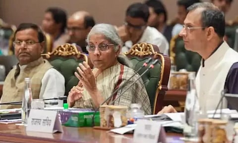 ஜிஎஸ்டி 2.0: வீட்டு உபயோகப் பொருட்கள் முதல் ஆயுள் காப்பீடு வரை - வரிவிதிப்பில் என்னென்ன மாற்றங்கள்?