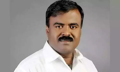 சி.பி.சி.ஐ.டி. விசாரணை: காங்கிரஸ் தலைவர் கொலை வழக்கில் நீடிக்கும் மர்மம்