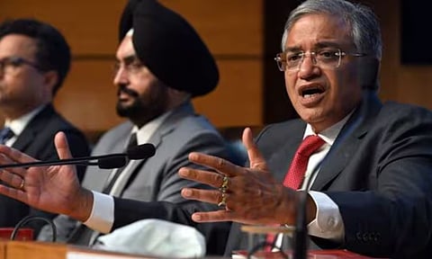 அக்டோபரில் நாடு முழுவதும் வாக்காளர் பட்டியல் சிறப்பு திருத்தம் - தேர்தல் ஆணையம் முடிவு?