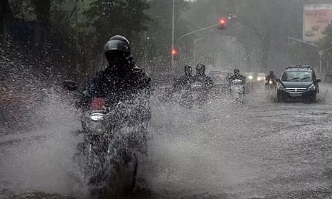 தமிழகத்தில் 18 மாவட்டங்களில் இரவு 10 மணி வரை மழைக்கு வாய்ப்பு