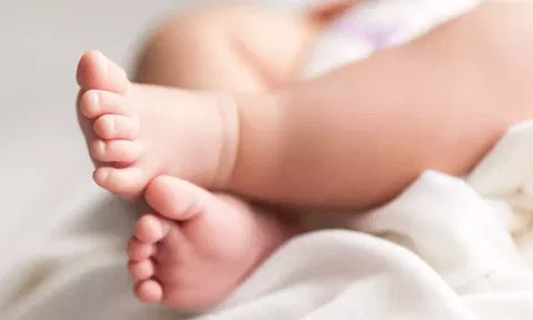 தண்ணீர் பாட்டில் மூடியை விழுங்கிய குழந்தை உயிரிழப்பு