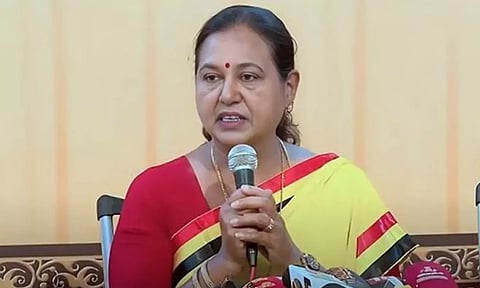 விஜயகாந்தை யாருடனும் ஒப்பிட கூடாது- பிரேமலதா