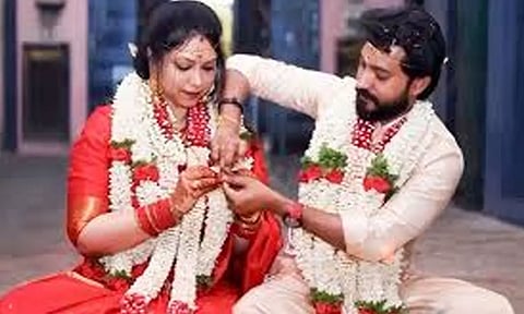 ஜாய் கிரிசில்டாவுக்கு எதிராக மாதம்பட்டி ரங்கராஜ் நீதிமன்றத்தில் மனு