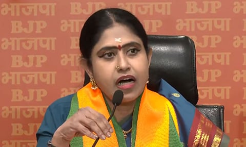 தேர்தல் வாக்குறுதிகளை நிறைவேற்றாததால் தி.மு.க. மீது மக்கள் கோபத்தில் உள்ளனர்- விஜயதாரணி