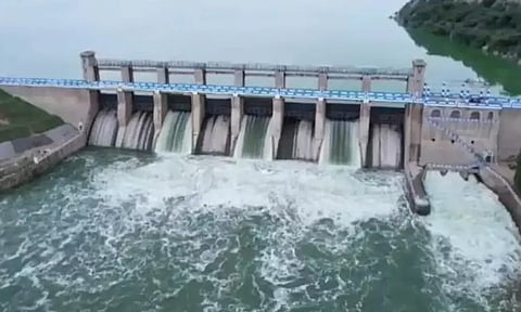 கே.ஆர்.பி. அணையில் இருந்து வினாடிக்கு 3,126 கனஅடி தண்ணீர் திறப்பு- 3 மாவட்டங்களுக்கு வெள்ள எச்சரிக்கை
