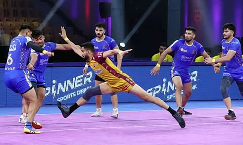 புரோ கபடி லீக்: பழிதீர்த்த தெலுங்கு டைட்டன்ஸ்.. தமிழ் தலைவாஸ் அதிர்ச்சி தோல்வி