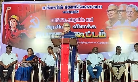 அதிமுகவை பாஜக என்னும் பாம்பு விழுங்குகிறது.. மார்க்சிஸ்ட் கம்யூனிஸ்டு விமர்சனம்
