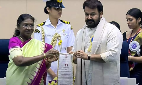 தாதா சாகேப் பால்கே விருது பெற்றார் நடிகர் மோகன்லால்