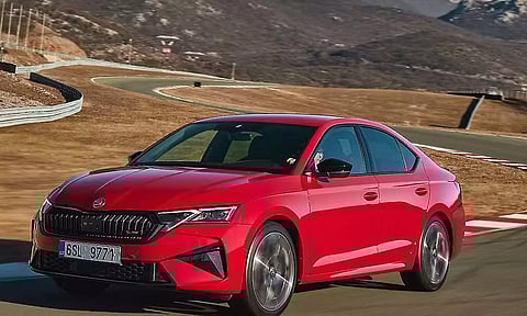 நவம்பர் வெளியீட்டுக்கு ரெடியாகும் ஸ்கோடா கார்... வெளியான புது தகவல்