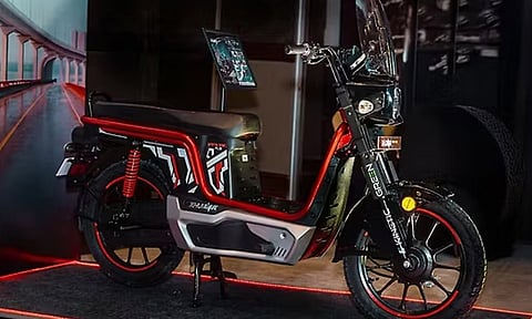 140கிமீ ரேஞ்ச் வழங்கும் E லூனா ஸ்கூட்டர் இந்தியாவில் அறிமுகம்