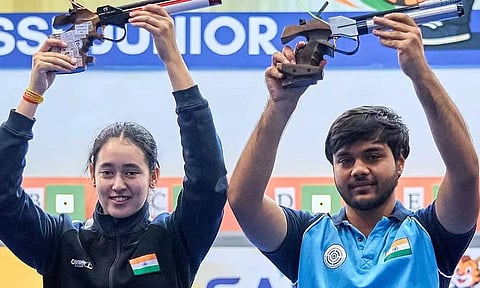 ISSF ஜூனியர் உலக கோப்பை: ராஷ்மிகா- கபில் ஜோடி தங்கம் வென்றது