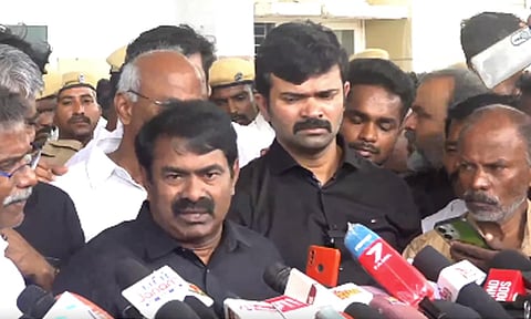 கரூரில் துடைக்க முடியாத பெருந்துயரம்: யாரையும் குறை சொல்லி பயனில்லை- சீமான்