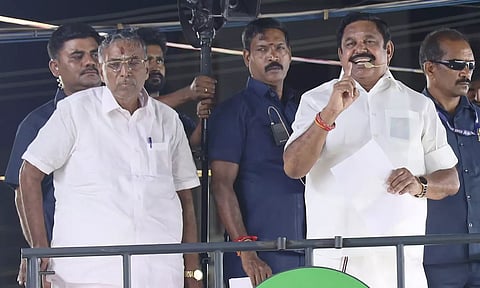 கள்ளக்குறிச்சி போகாமல் கரூருக்கு ஓடோடிச் சென்றது தேர்தல் நாடகம்- எடப்பாடி பழனிசாமி தாக்கு